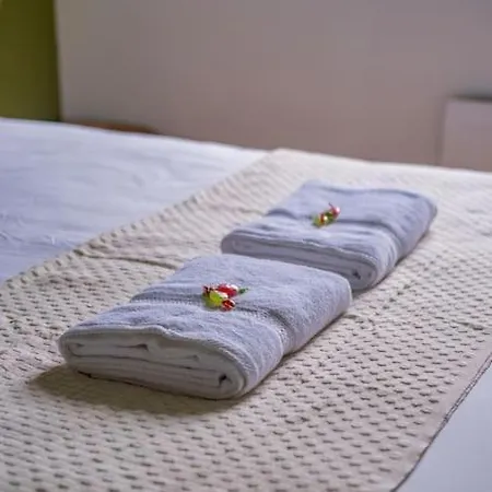 Elegant Bubble - Gare * Épernay