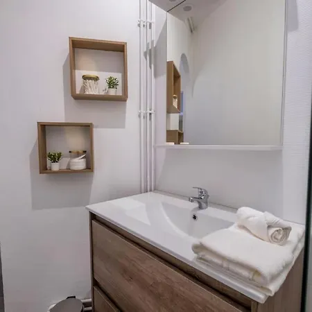 Elegant Bubble - Gare * Épernay